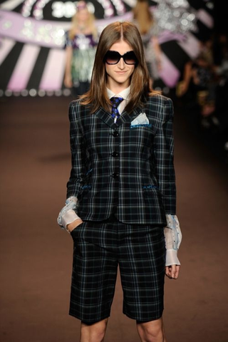 Illustration for article titled Anna Sui: For The Swinging '60s Preppy Schoolgirl Mod In You